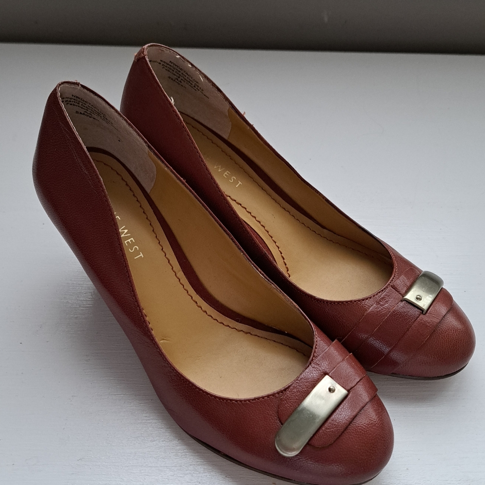 Elegant Brown Leather Women's Shoes